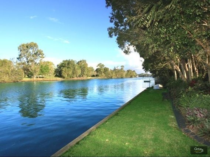 22 Waterside Drive, Twin Waters QLD 4564