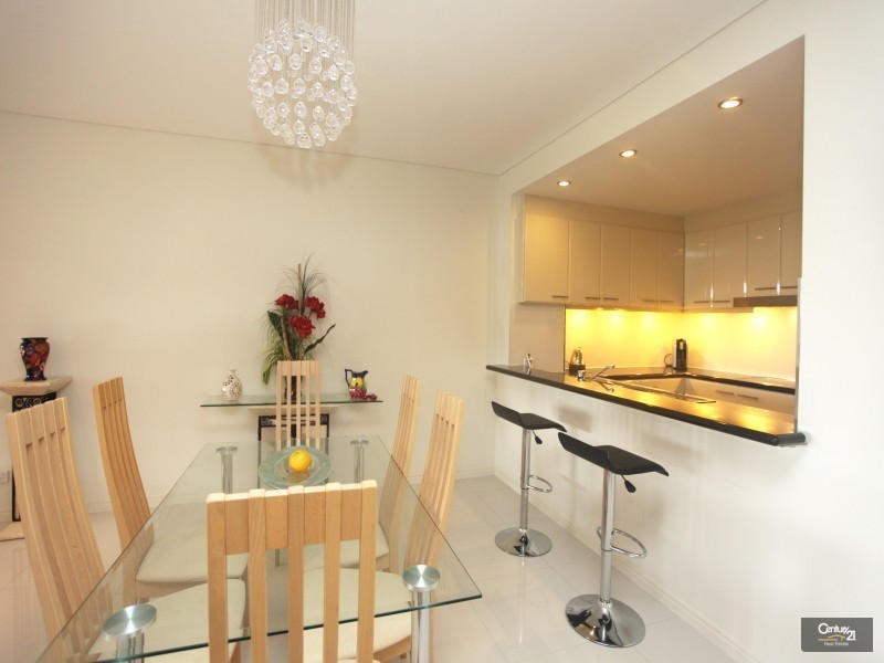 15/179 Ocean Drive, Twin Waters QLD 4564