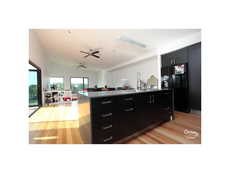 18 Boardrider Crescent, Mount Coolum QLD 4573