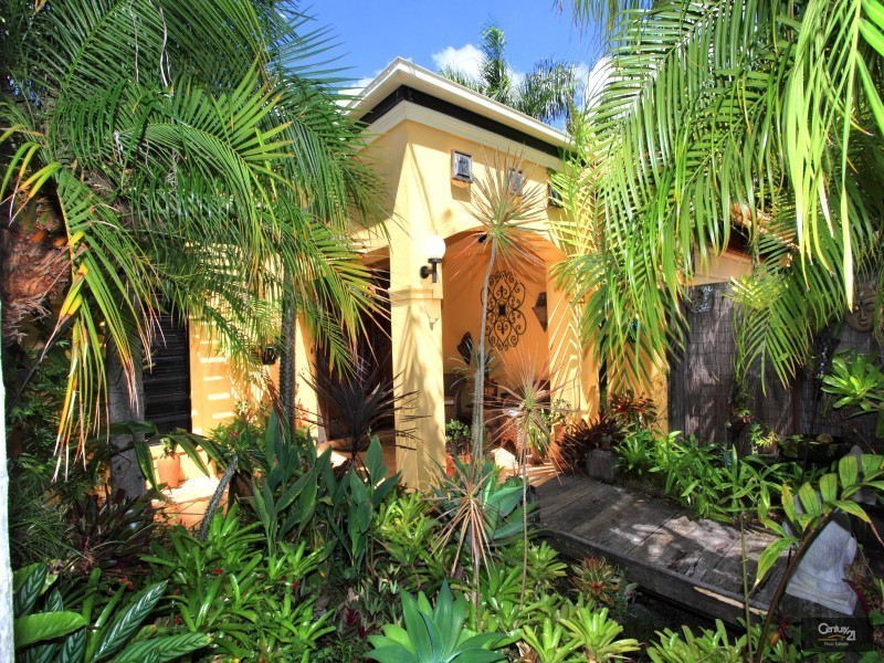 4 Watergum Place, Twin Waters QLD 4564