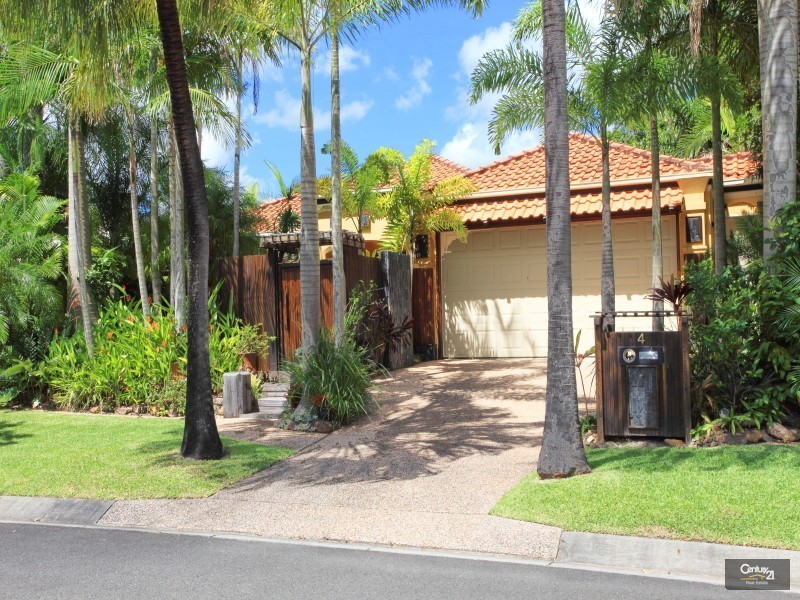 4 Watergum Place, Twin Waters QLD 4564