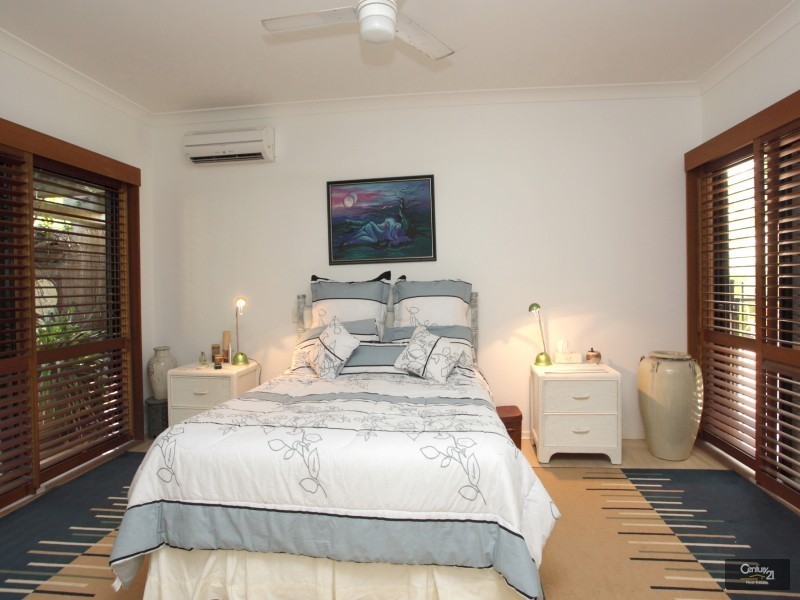 4 Watergum Place, Twin Waters QLD 4564