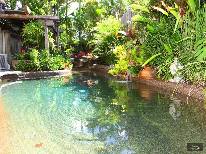 4 Watergum Place, Twin Waters QLD 4564