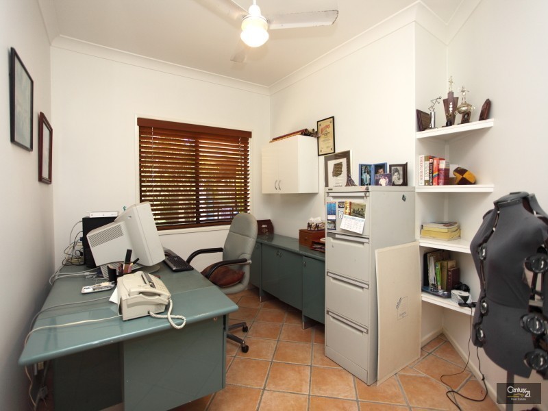 4 Watergum Place, Twin Waters QLD 4564