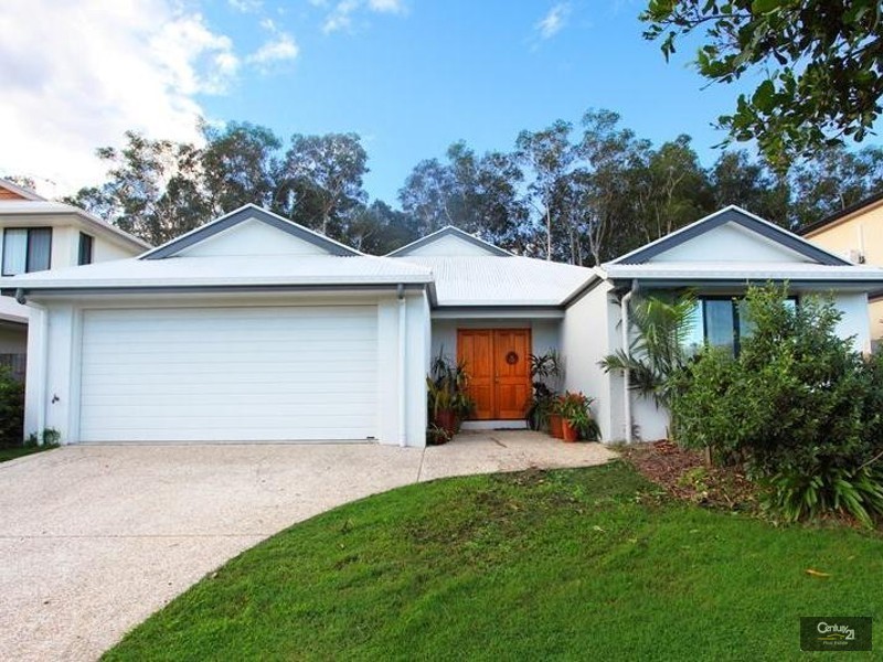 8 Veerings Crescent, Twin Waters QLD 4564