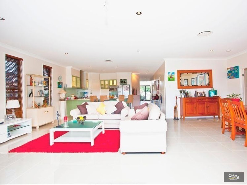 75 Prestwick Drive, Twin Waters QLD 4564