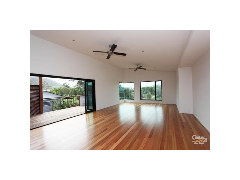 18 Boardrider Crescent, Mount Coolum QLD 4573