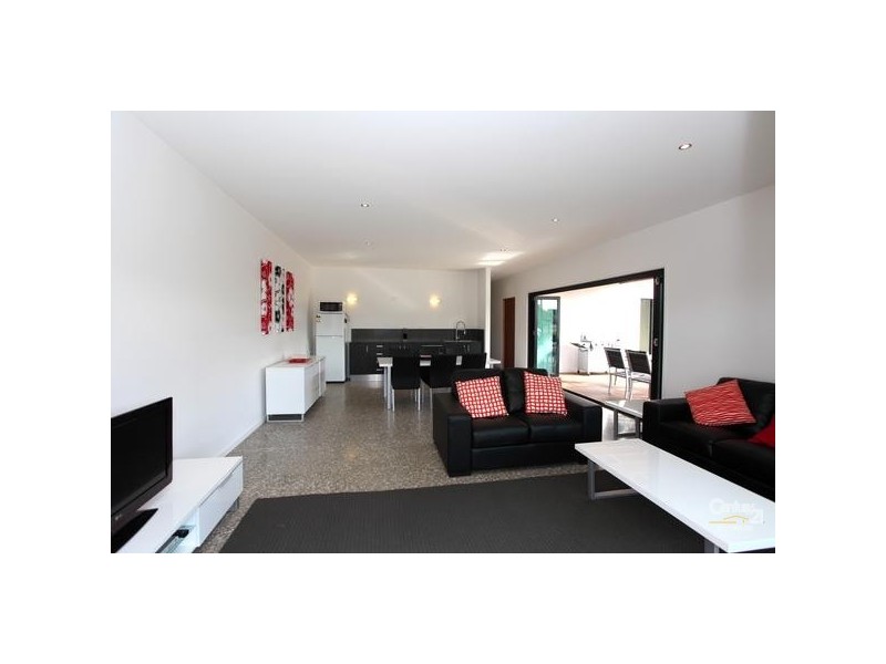 18 Boardrider Crescent, Mount Coolum QLD 4573