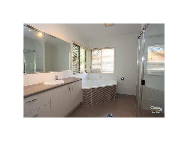 13 Sand Lane, Twin Waters QLD 4564