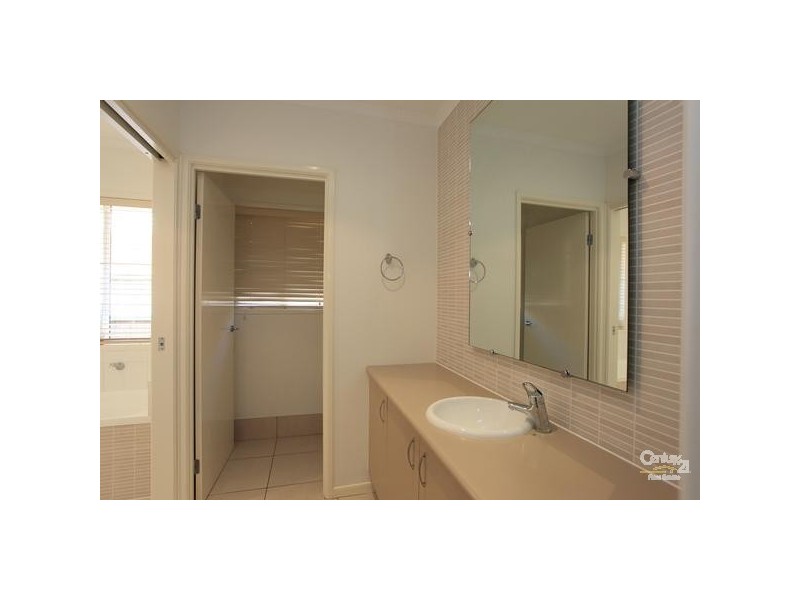 13 Sand Lane, Twin Waters QLD 4564