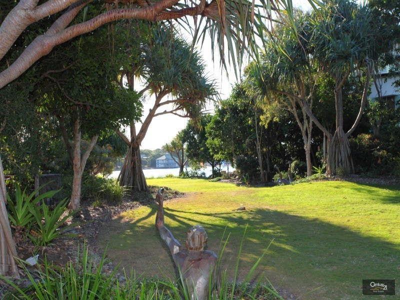 111/80 North Shore Road, Twin Waters QLD 4564