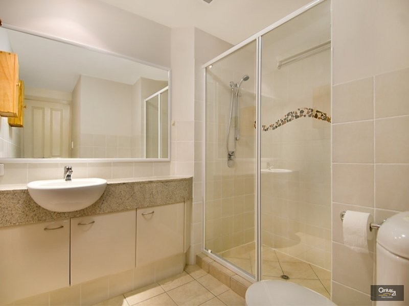 13/179 Ocean Drive, Twin Waters QLD 4564