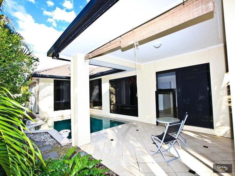 7 Pampling Place, Twin Waters QLD 4564