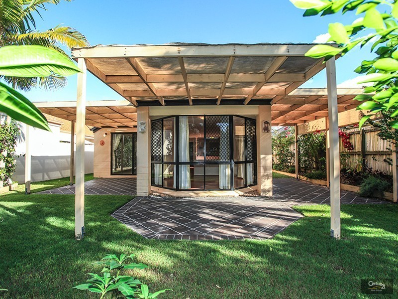 13 Watergum Place, Twin Waters QLD 4564