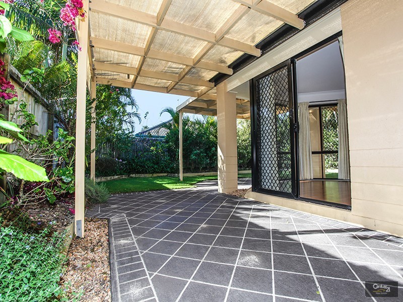 13 Watergum Place, Twin Waters QLD 4564