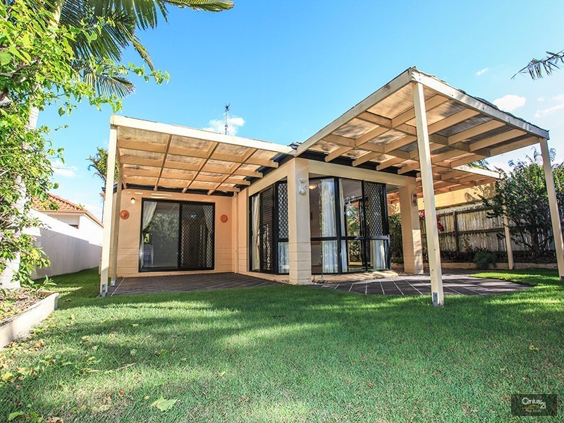 13 Watergum Place, Twin Waters QLD 4564