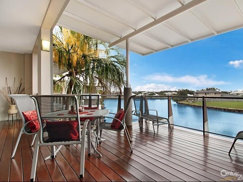 8/20 Anchorage Circuit, Twin Waters QLD 4564