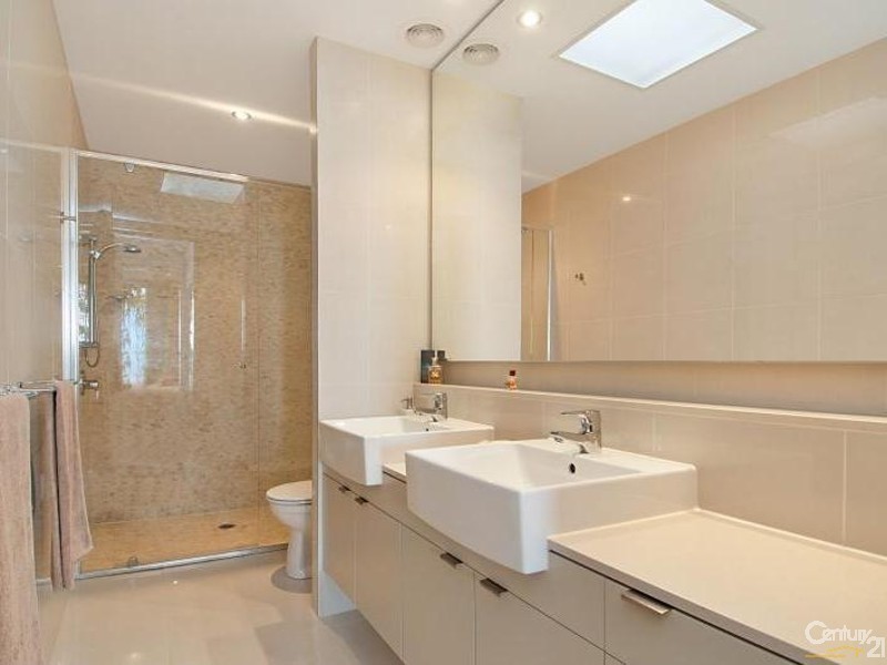 8/20 Anchorage Circuit, Twin Waters QLD 4564