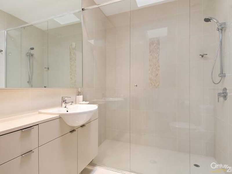 8/20 Anchorage Circuit, Twin Waters QLD 4564