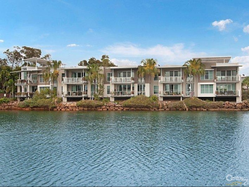 8/20 Anchorage Circuit, Twin Waters QLD 4564