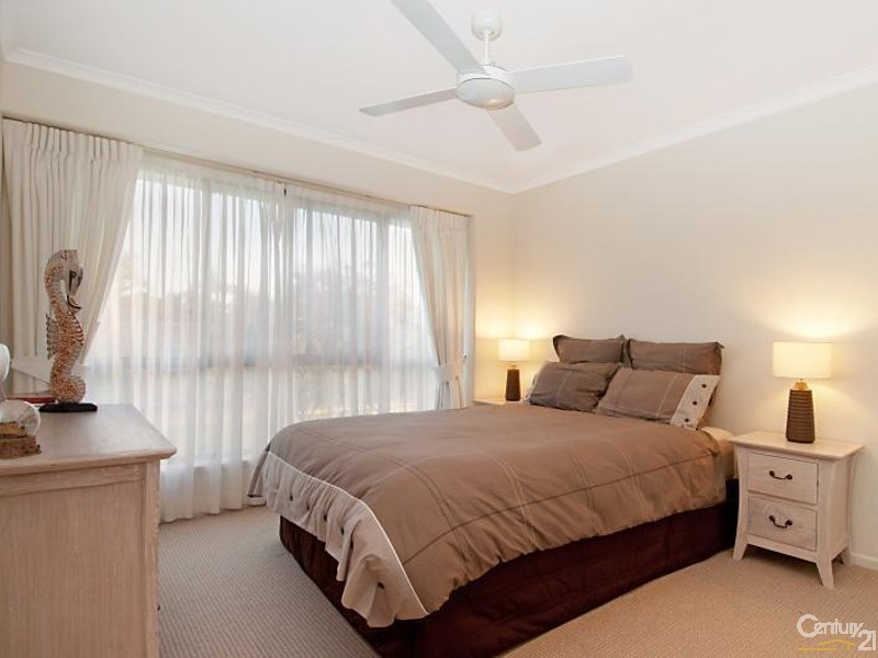 8 Fantail Place, Twin Waters QLD 4564