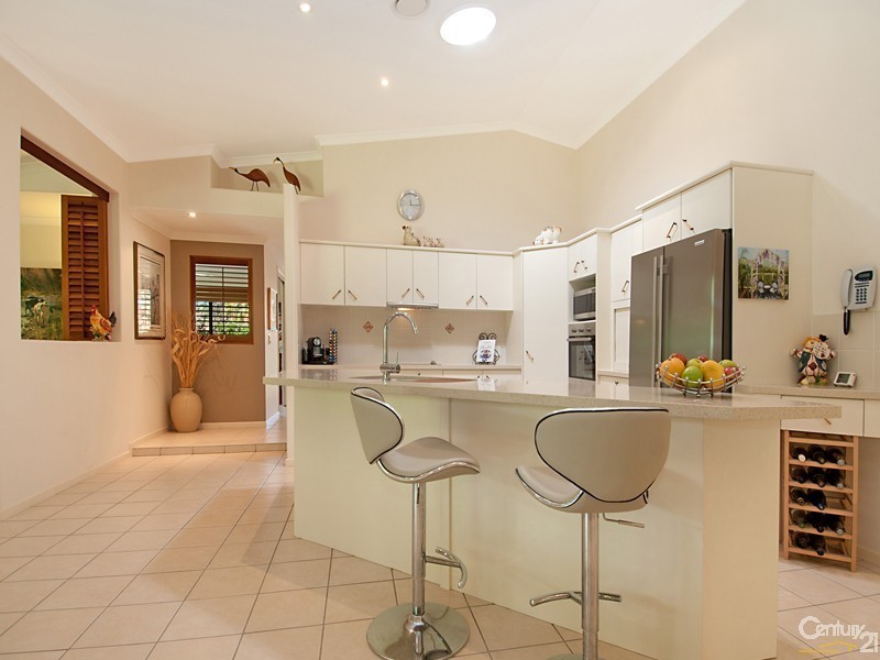 18 Wattlebird Drive, Twin Waters QLD 4564