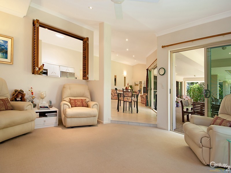 18 Wattlebird Drive, Twin Waters QLD 4564