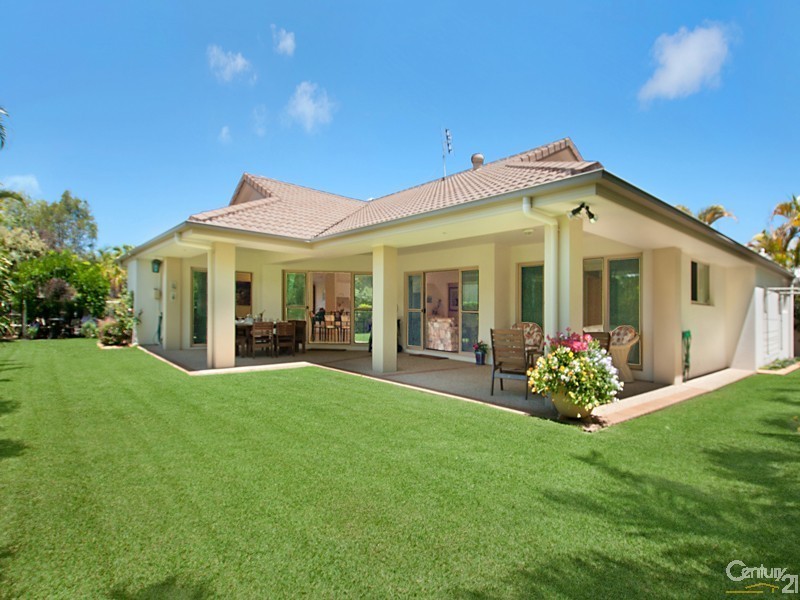 18 Wattlebird Drive, Twin Waters QLD 4564