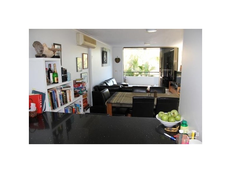 3/4 Joanne Street, Marcoola QLD 4564