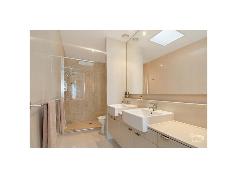 8/20 Anchorage Circuit, Twin Waters QLD 4564