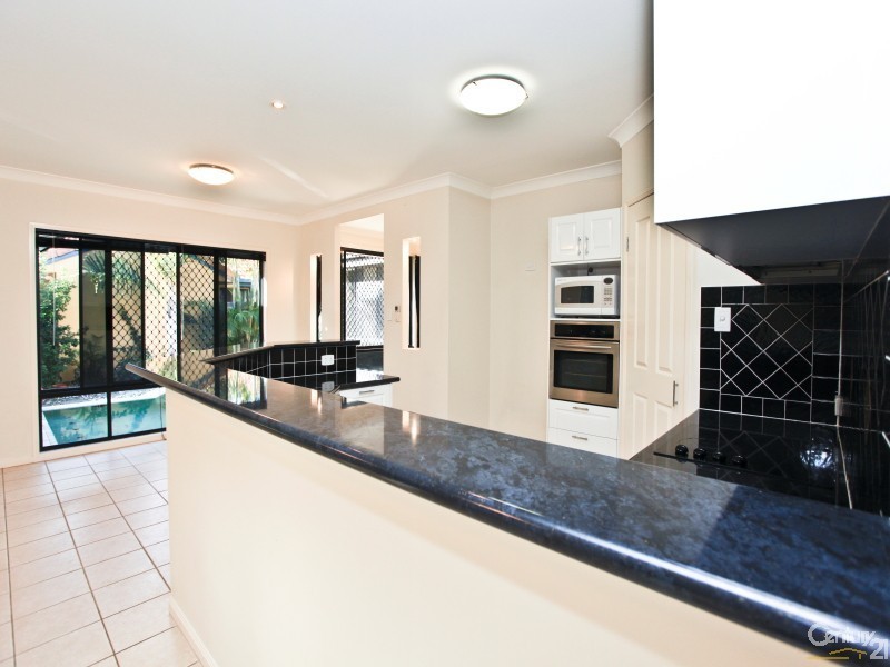 7 Pampling Place, Twin Waters QLD 4564