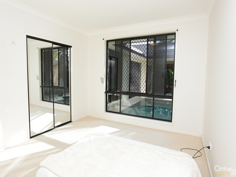 7 Pampling Place, Twin Waters QLD 4564