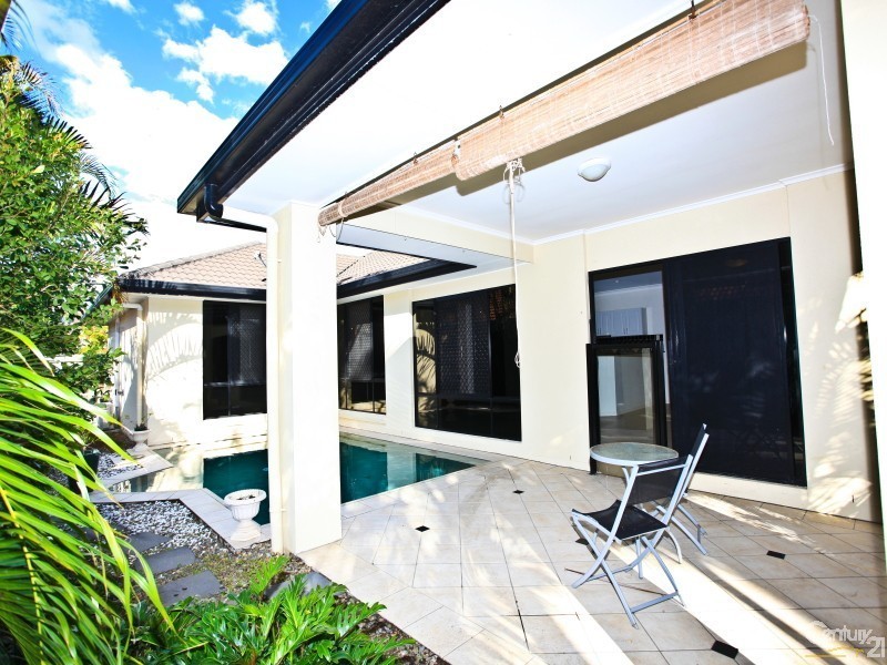7 Pampling Place, Twin Waters QLD 4564