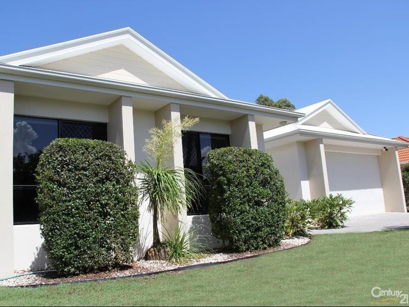 32 Baker-Finch Place, Twin Waters QLD 4564