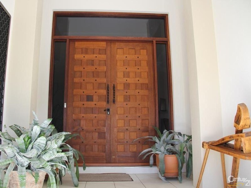 32 Baker-Finch Place, Twin Waters QLD 4564