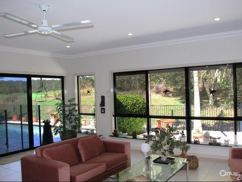 32 Baker-Finch Place, Twin Waters QLD 4564