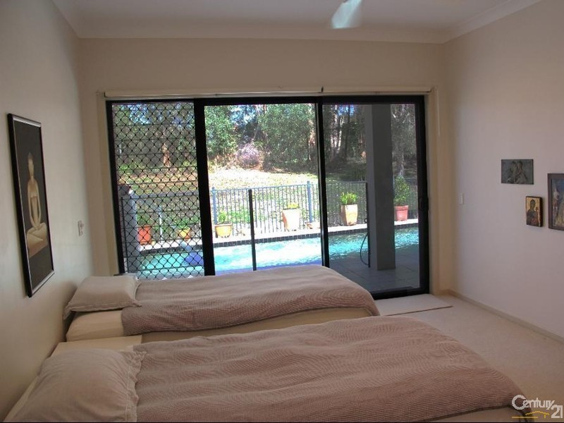 32 Baker-Finch Place, Twin Waters QLD 4564