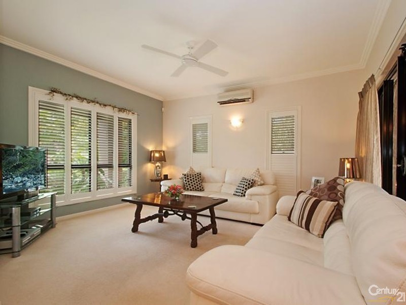 8 Esperance Drive, Twin Waters QLD 4564