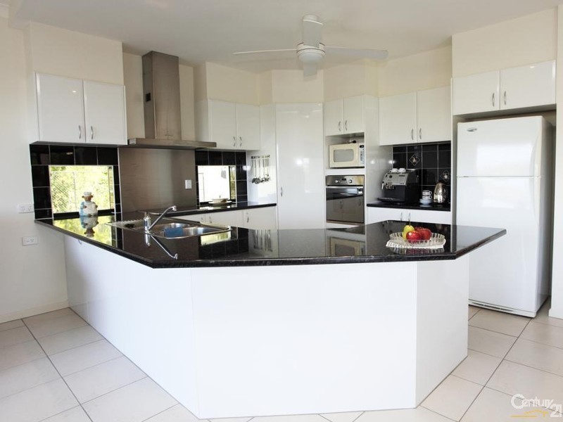 41 Moorings Circuit, Twin Waters QLD 4564