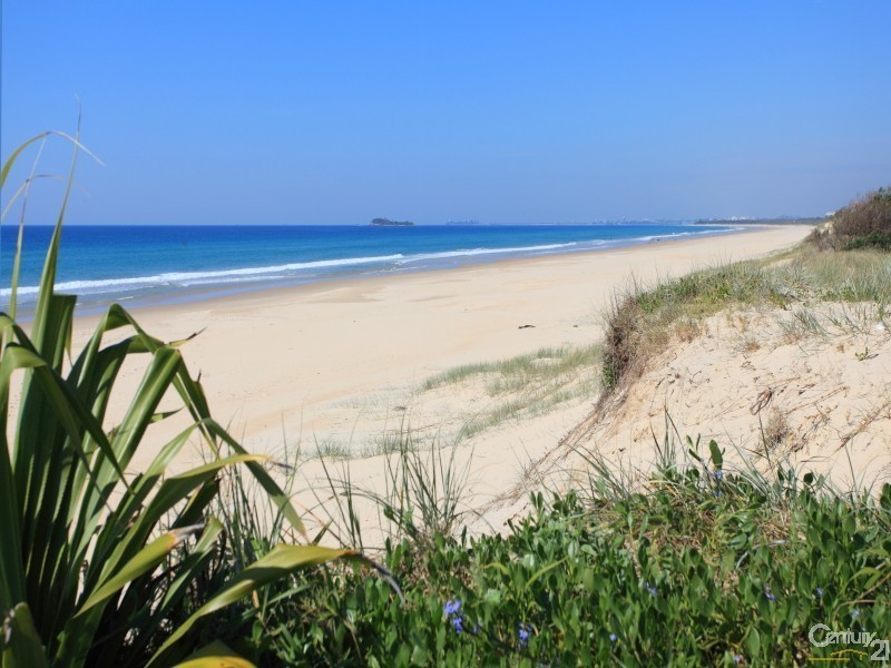 47 North Beach Place, Mudjimba QLD 4564