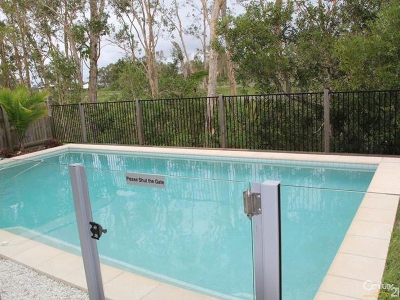 47 North Beach Place, Mudjimba QLD 4564