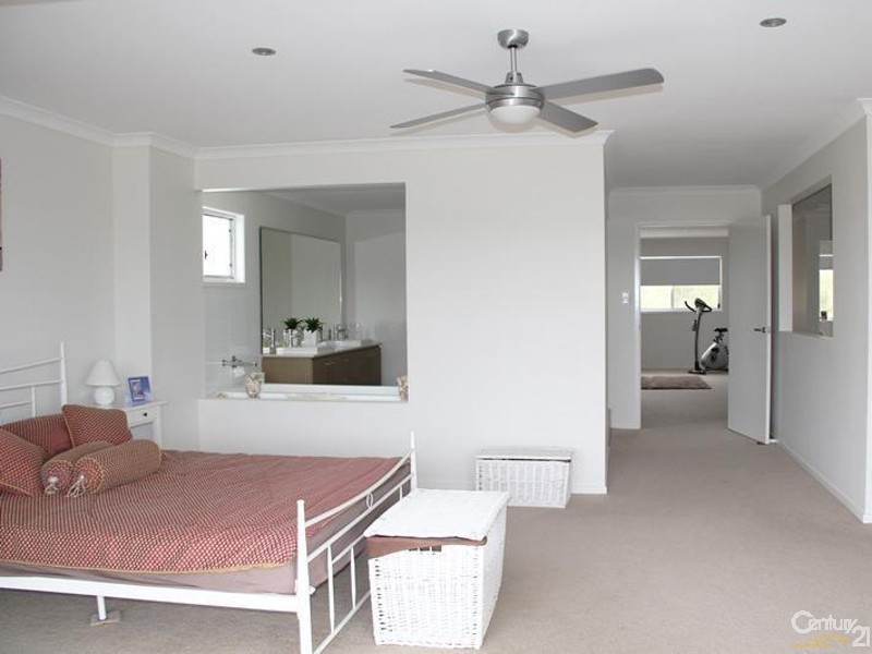 47 North Beach Place, Mudjimba QLD 4564