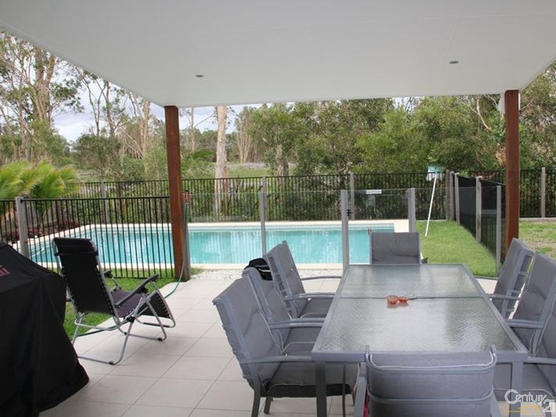 47 North Beach Place, Mudjimba QLD 4564