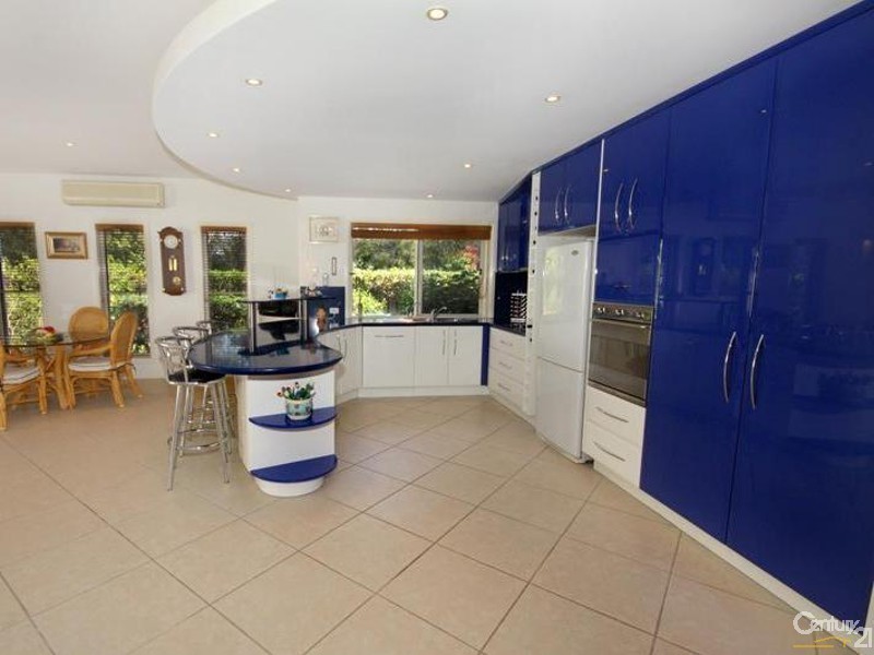 2 Mainsail Place, Twin Waters QLD 4564