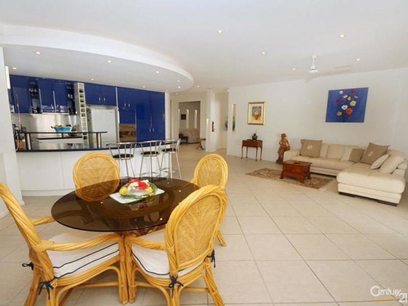 2 Mainsail Place, Twin Waters QLD 4564