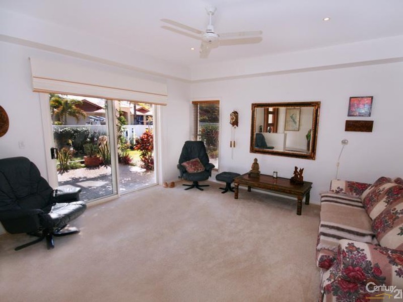 2 Mainsail Place, Twin Waters QLD 4564