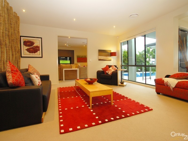 24 Karinya Place, Twin Waters QLD 4564