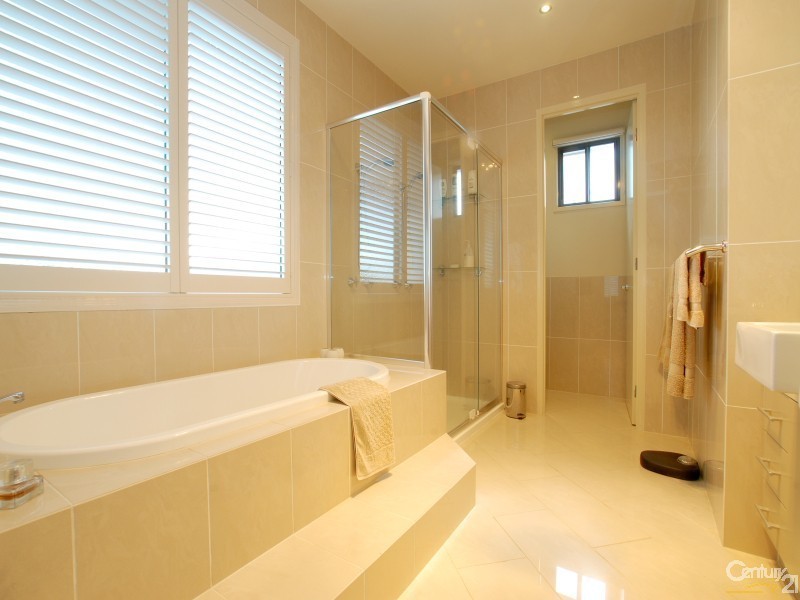 24 Karinya Place, Twin Waters QLD 4564