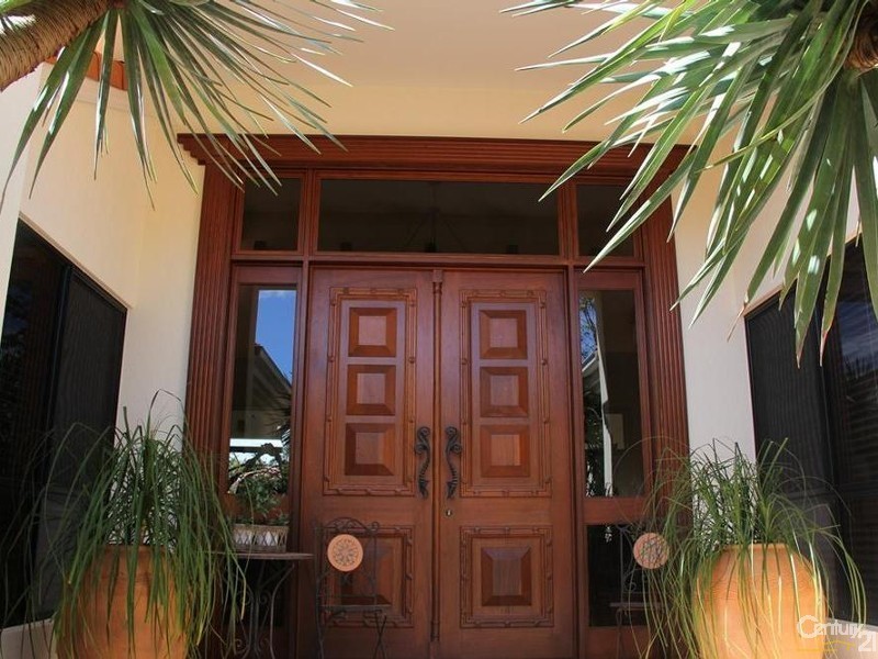 3 Quay Court, Twin Waters QLD 4564