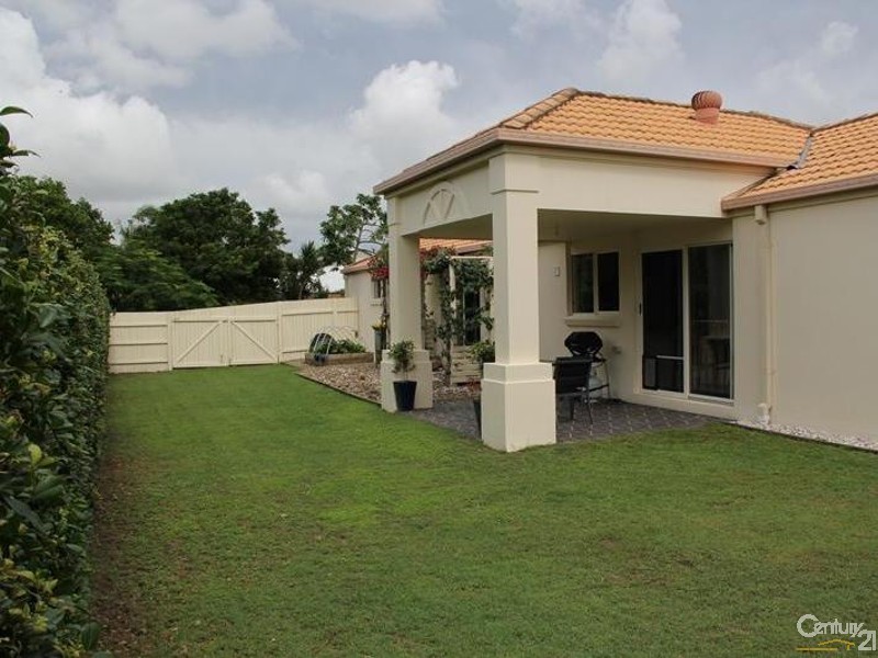 5 Waterlilly Place, Twin Waters QLD 4564